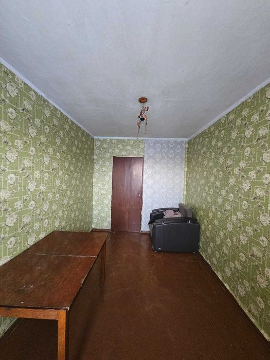 Продается Ларина 1. 2 ком.Площадь 45