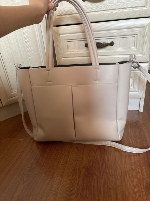 Сумка бежевая