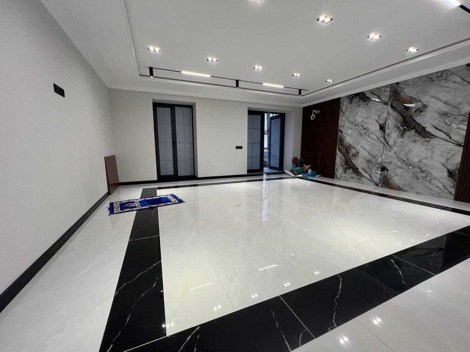 Продажа коммерческой недвижимости  ул. Эльбек, магазин Виноград 100 м2