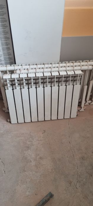 Продам батареи 1500 тенге