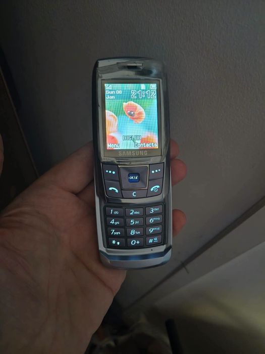 Samsung e250 + charger ( decodat,nou)