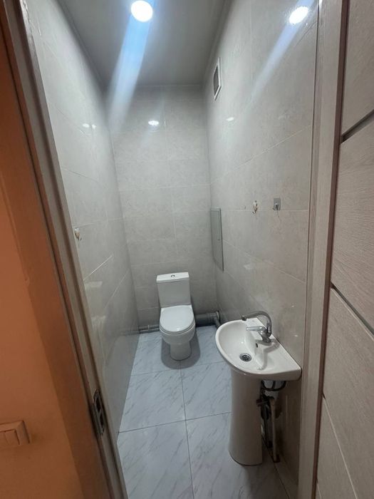 Yashnabod tumani olmos mahalla 3/14/16 srochno sotiladi