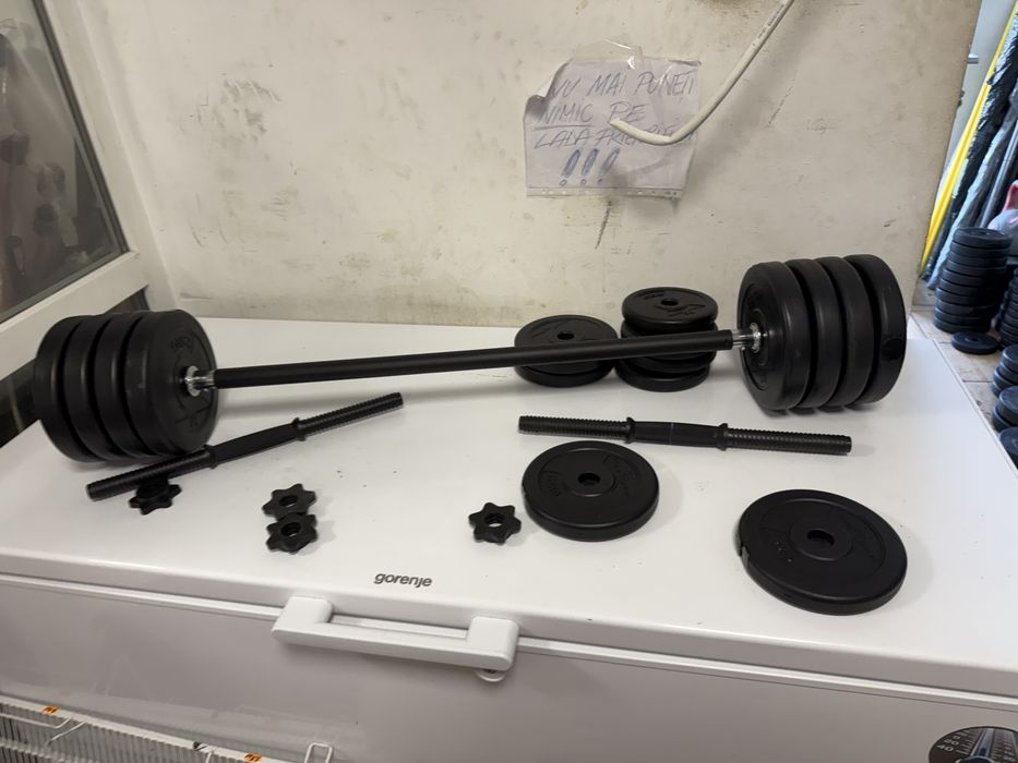 Pachet sala Gantere+bara dreapta cu neopren greutate totala 32 kg. Noi