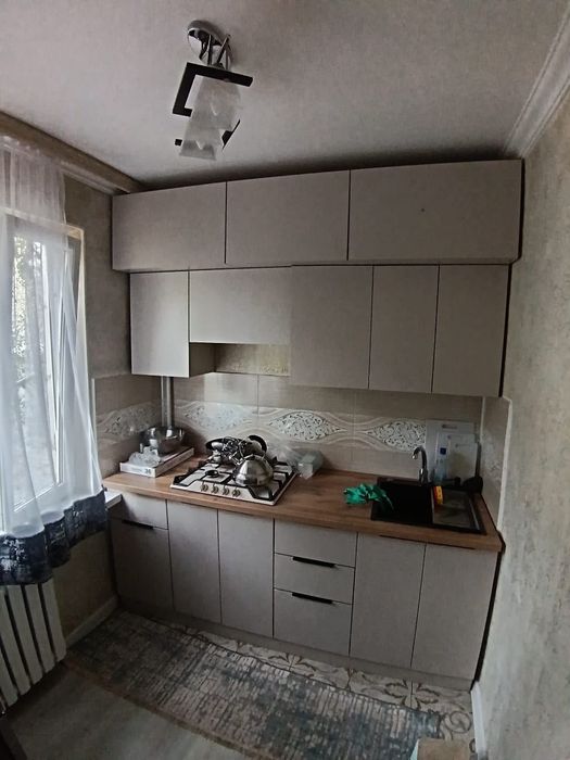 кухонный гарнитур новый лдсп