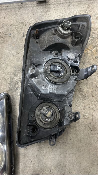 Фара на хайландер