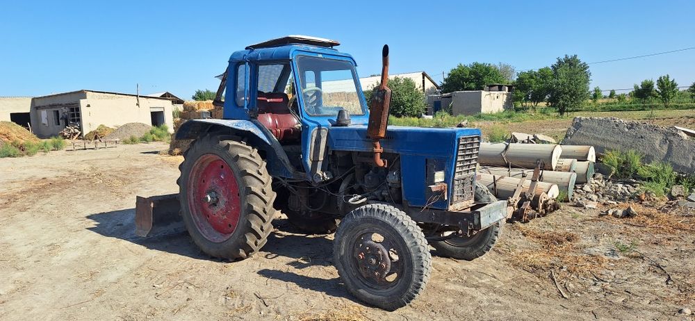 Mtz 80 holati zoʻr ishga tayyor holatda  bolonlari yangi bosilgan .