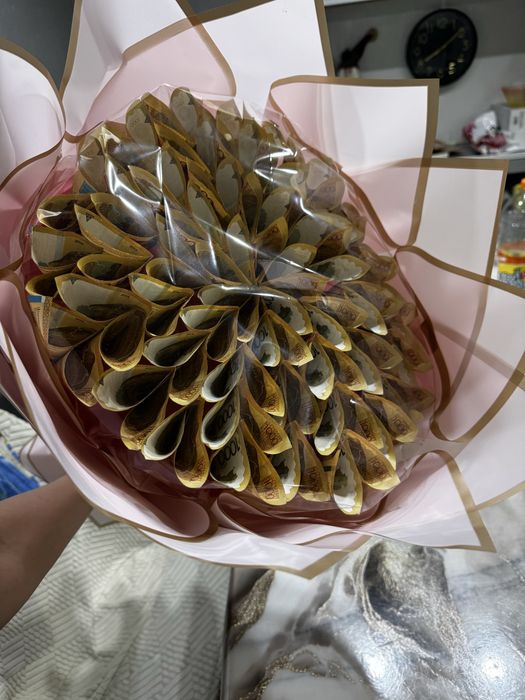 Денежный букет 50.000