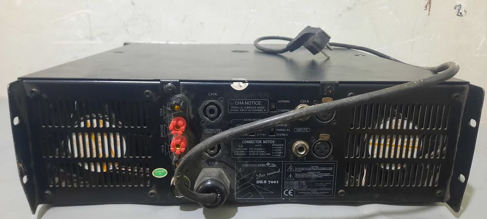 Усилитель  канес  сотилади Тошкент Учтепа 2×1200 ват оригинал аппарат.