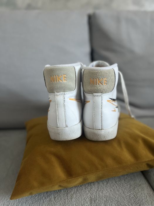 Nike Blazer Mid '77 GS „Multi-Swoosh”