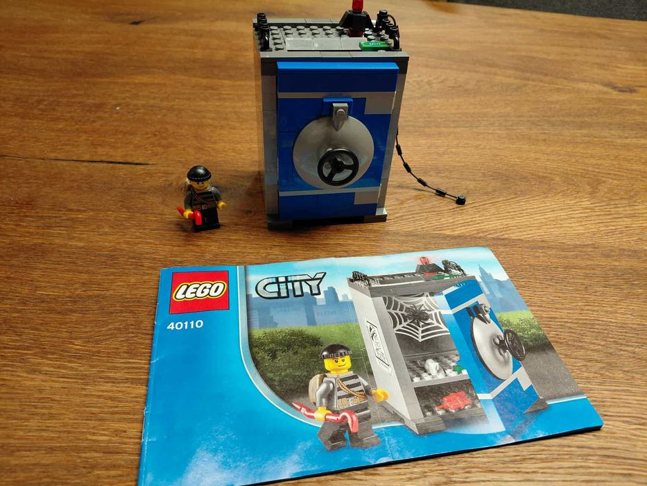 Конструктор Лего - модел LEGO 40110 - Лего касичка - Банков сейф
