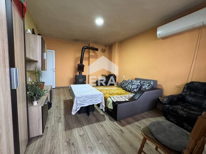 Продава се Двустаен апартамент в с. Калипетрово, Област Силистра - 74 кв.м за 276 €/кв.м - Снимка #1