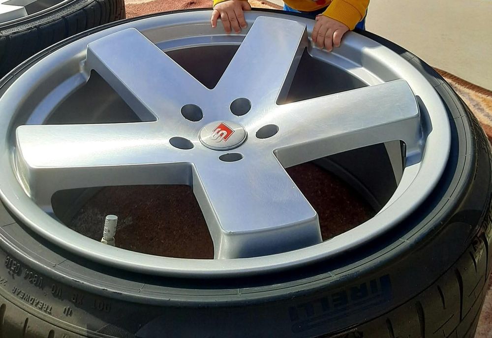 Jante Arceo  Evo 5x112 -R 19