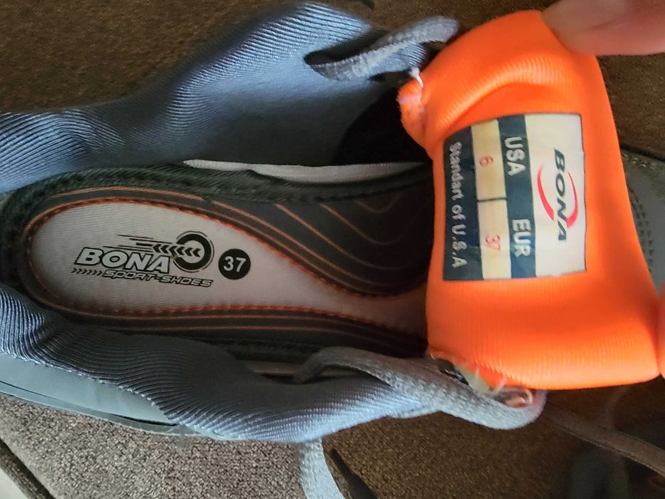 Дамски маратонки BONA