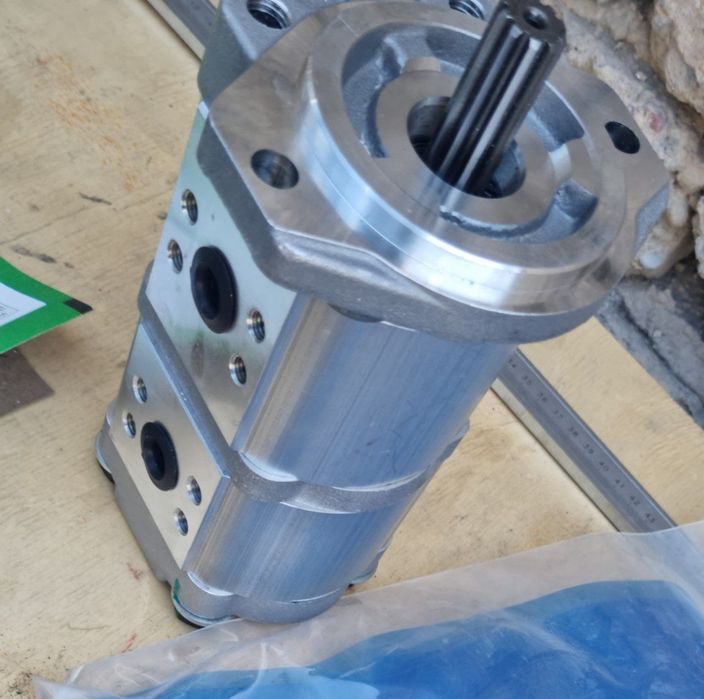 Экскаватор  ATLAS 804 М сотилади  14000