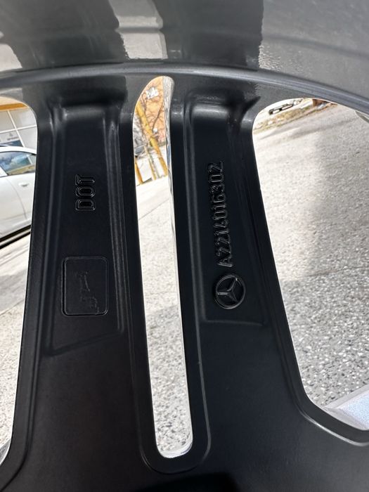 Оригинални Джанти Мерцедес Mercedes AMG 20 " 9.5j с датчици за наляган