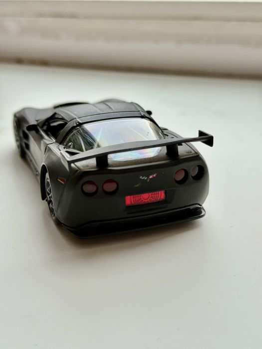 Масштабная модель машины Chevrolet Corvette C6.R