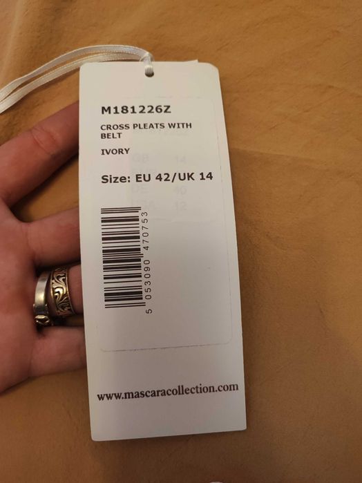 Рокля MASCARA  бяла размер 42