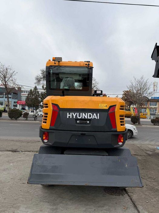 Колесный мини экскаватор Hyundai HW60