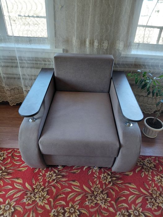 Продам кресло.      .