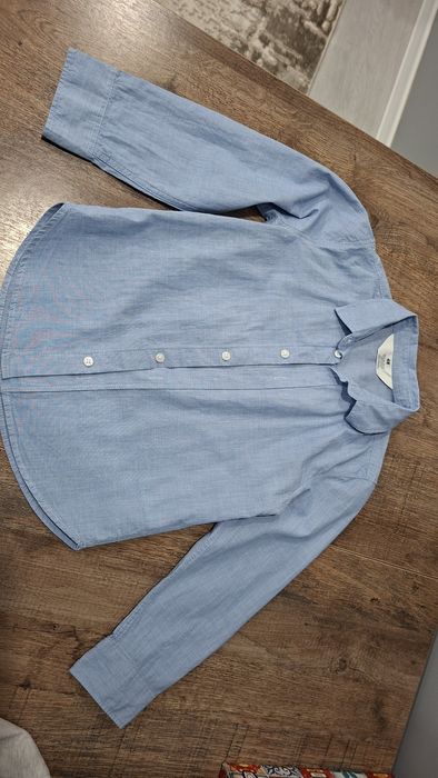 Рубашка на мальчика H&M 5-6 лет