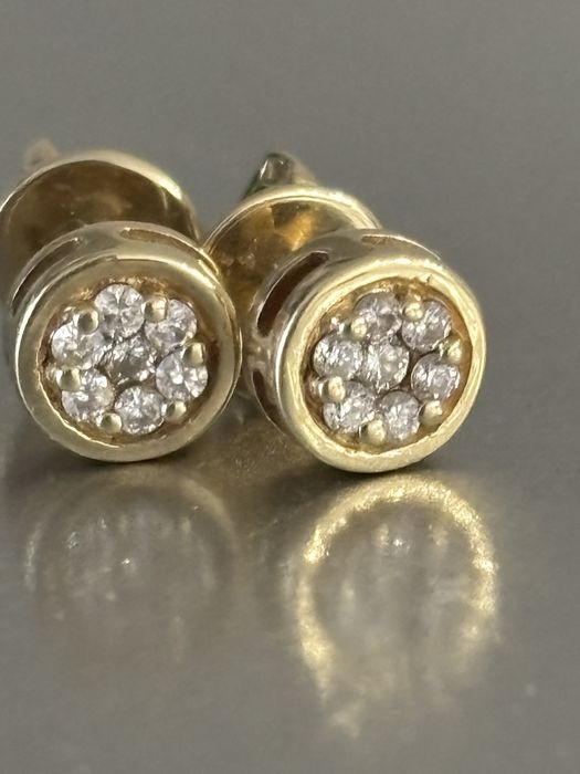 Пусеты с бриллиантами