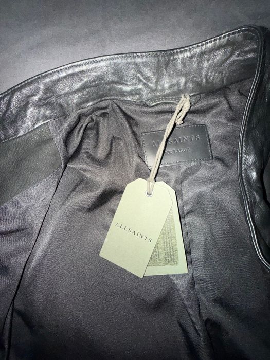 Яке Allsaints чисто ново