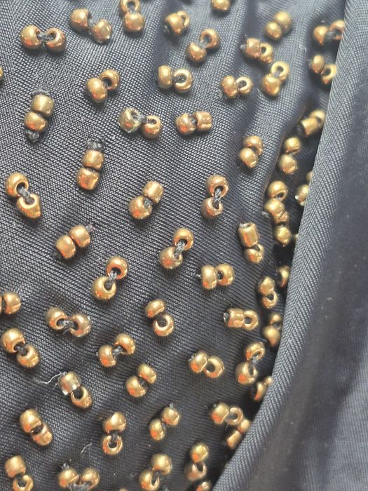 Стегнат цял бански класически модел