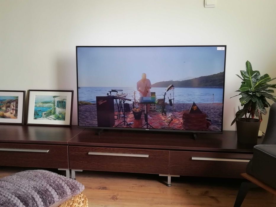 Два ТВ шкафа за хол