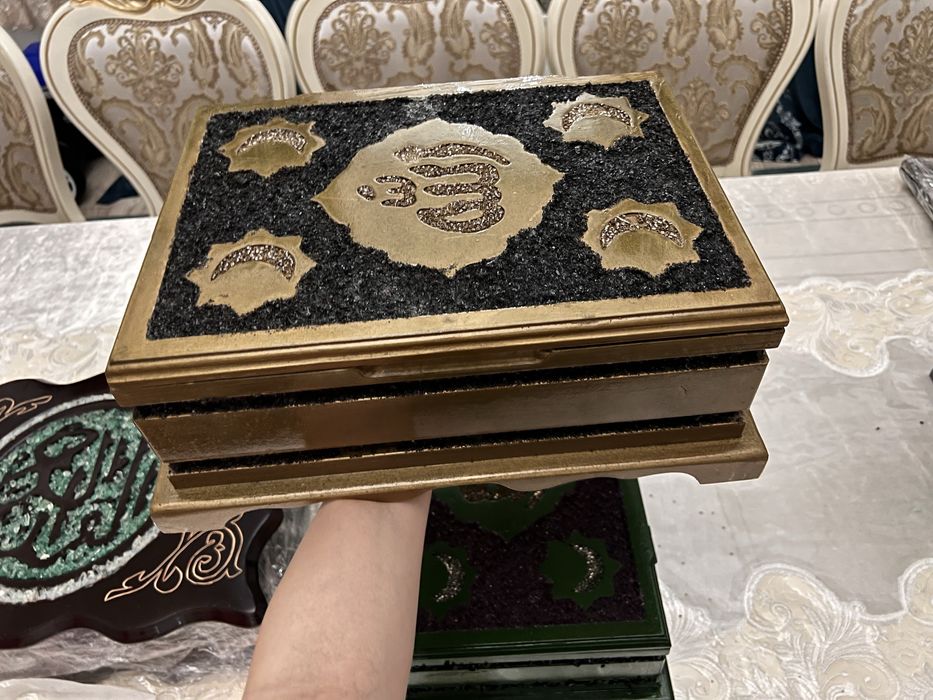 Продаются шкатулки под Коран
