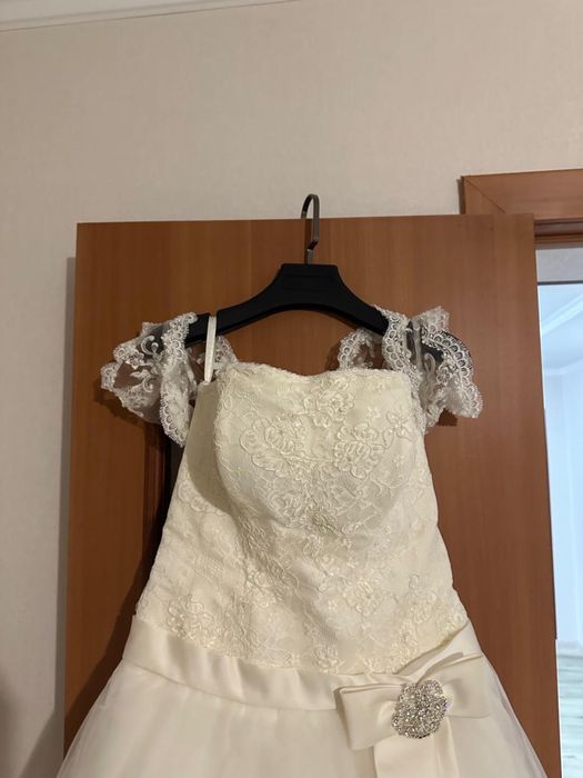 Продаются свадебные платья