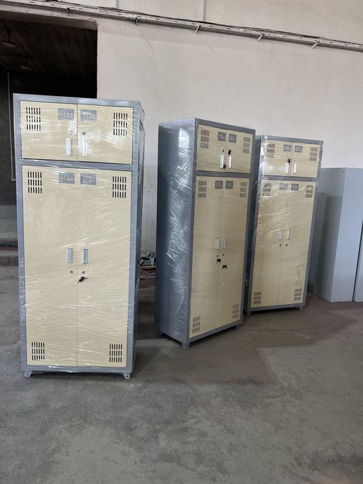 Металлический шкаф