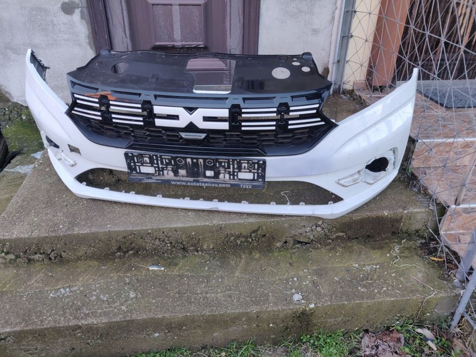 Предна решетка за Dacia Sandero  след 2024 г