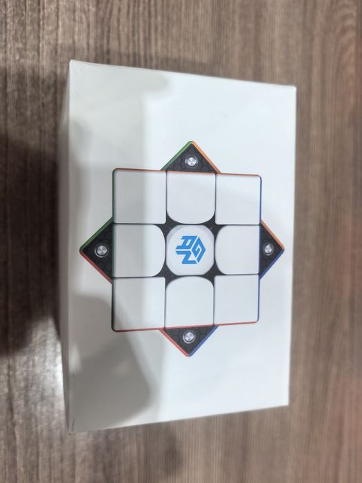 ДОСТАВКИ НЕТ. Кубик рубик 3 на 3 GAN 356M Магнитный