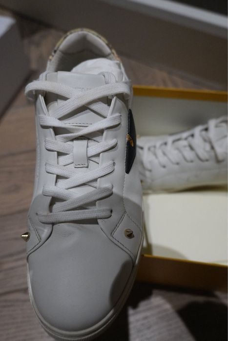 Белые кожаные кеды Fendi