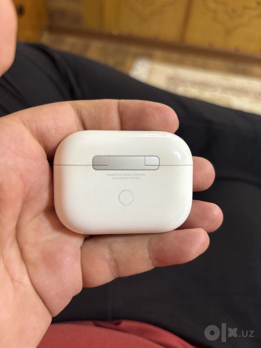Продаю оригинальные AirPods Pro
