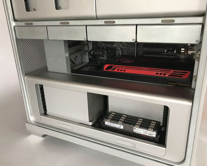 Apple Mac Pro 5,1 , Dual CPU , 64 GB RAM