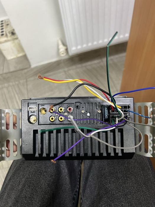 Продам автомагнитолу