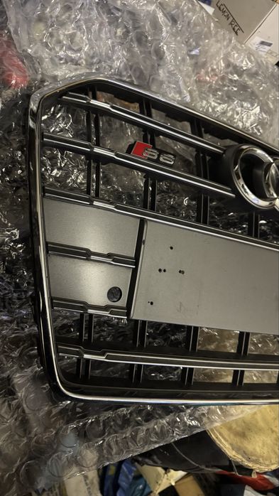 Предна централна решетка за Ауди S6 C7 face