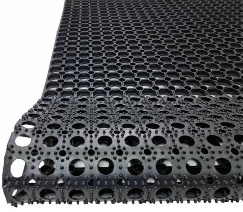 Коврики резиновые и влаговпитывающие