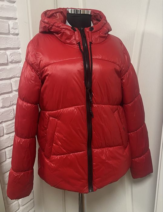 Яке Резервд Reserved