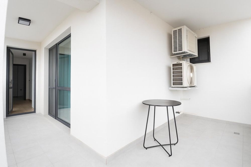 Продава се Четиристаен апартамент в Пловдив, Каменица 2 - 131 кв.м за 2214 €/кв.м - Снимка #7