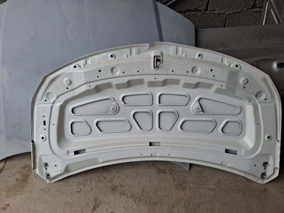 кобальт капот радиатор решетка