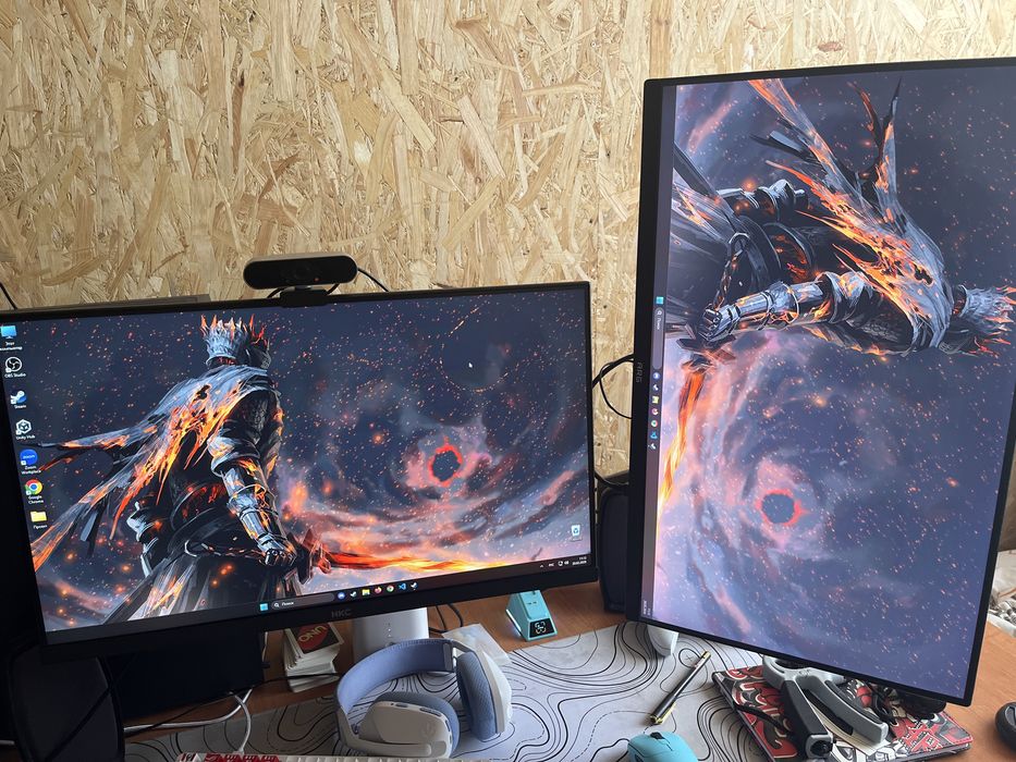 Продам кронштейн на 2 монитора.