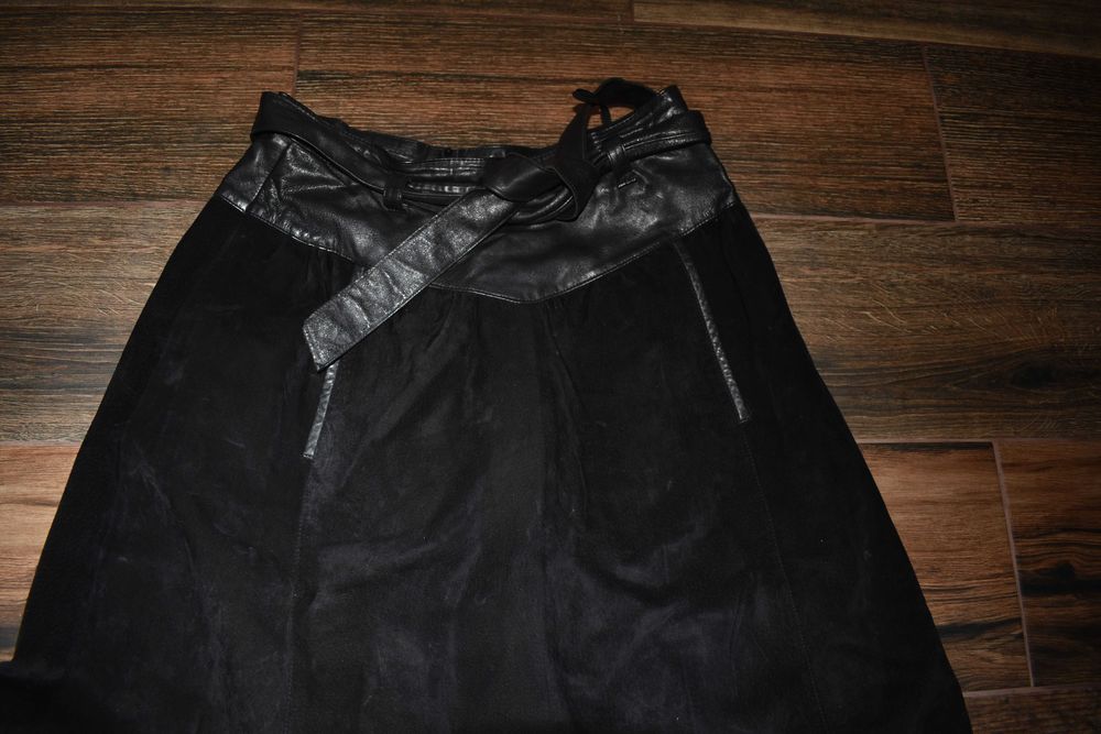 Fusta din piele naturala