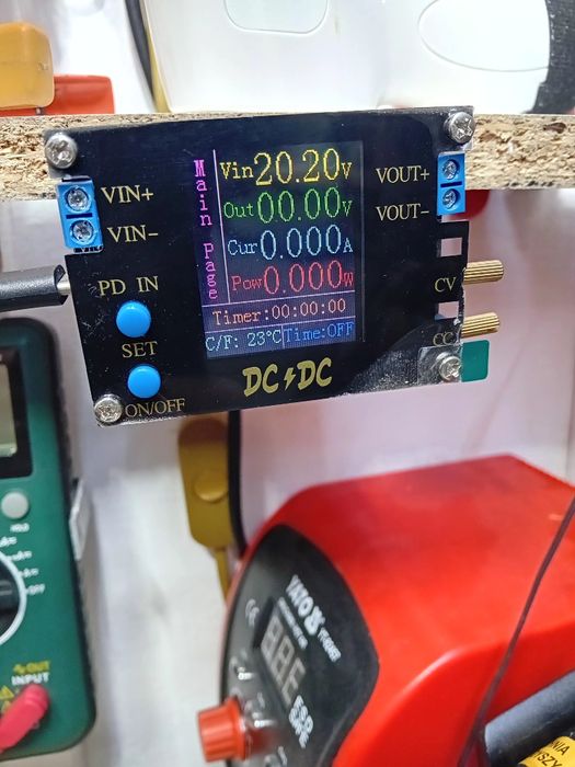 Sursa de alimentare 0,5-32V 4A