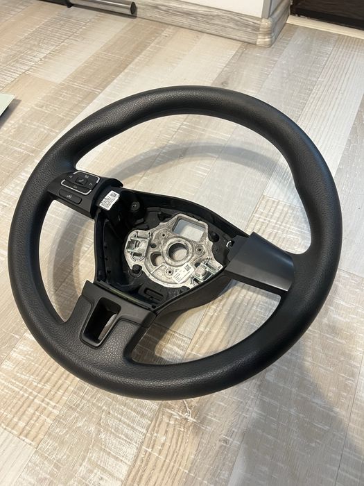 Volan original VW Passat / Golf cu comenzi, fără airbag
