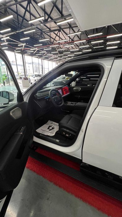 Lynk & co 900 1.5T Ultra - hybrid Krosover