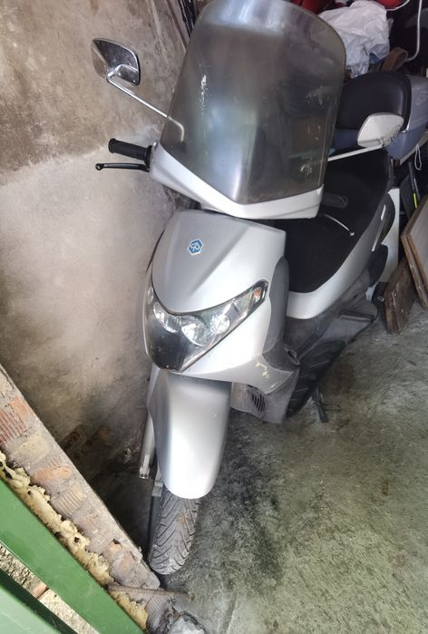 Скутер Piaggio Beverly 250cc