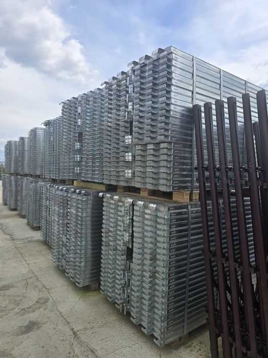 Скеле най итарианско 1 метър най удобна за работа