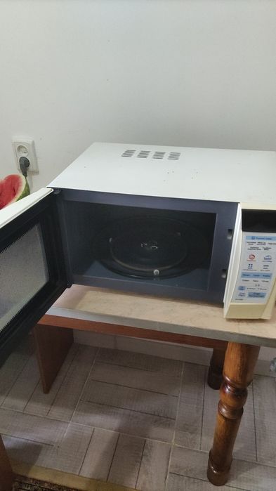 Микроволновая печь